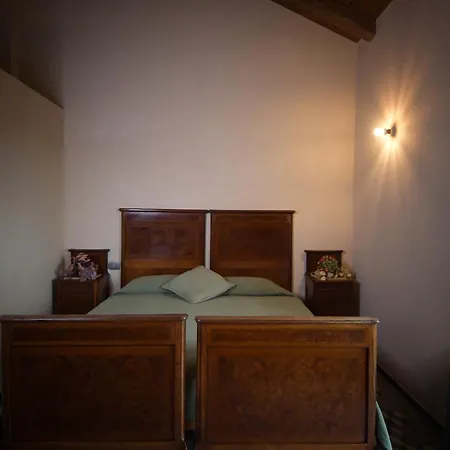 Penzion Cascina Elide - Vista Mare In Campagna 3*
