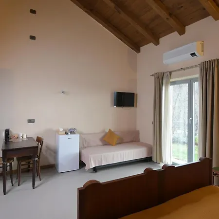 Penzion Cascina Elide - Vista Mare In Campagna