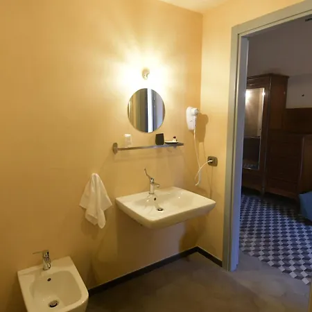 Cascina Elide - Vista Mare In Campagna 3* Quiliano